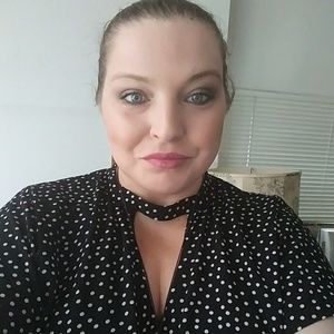 Meet your Posher, Sheena